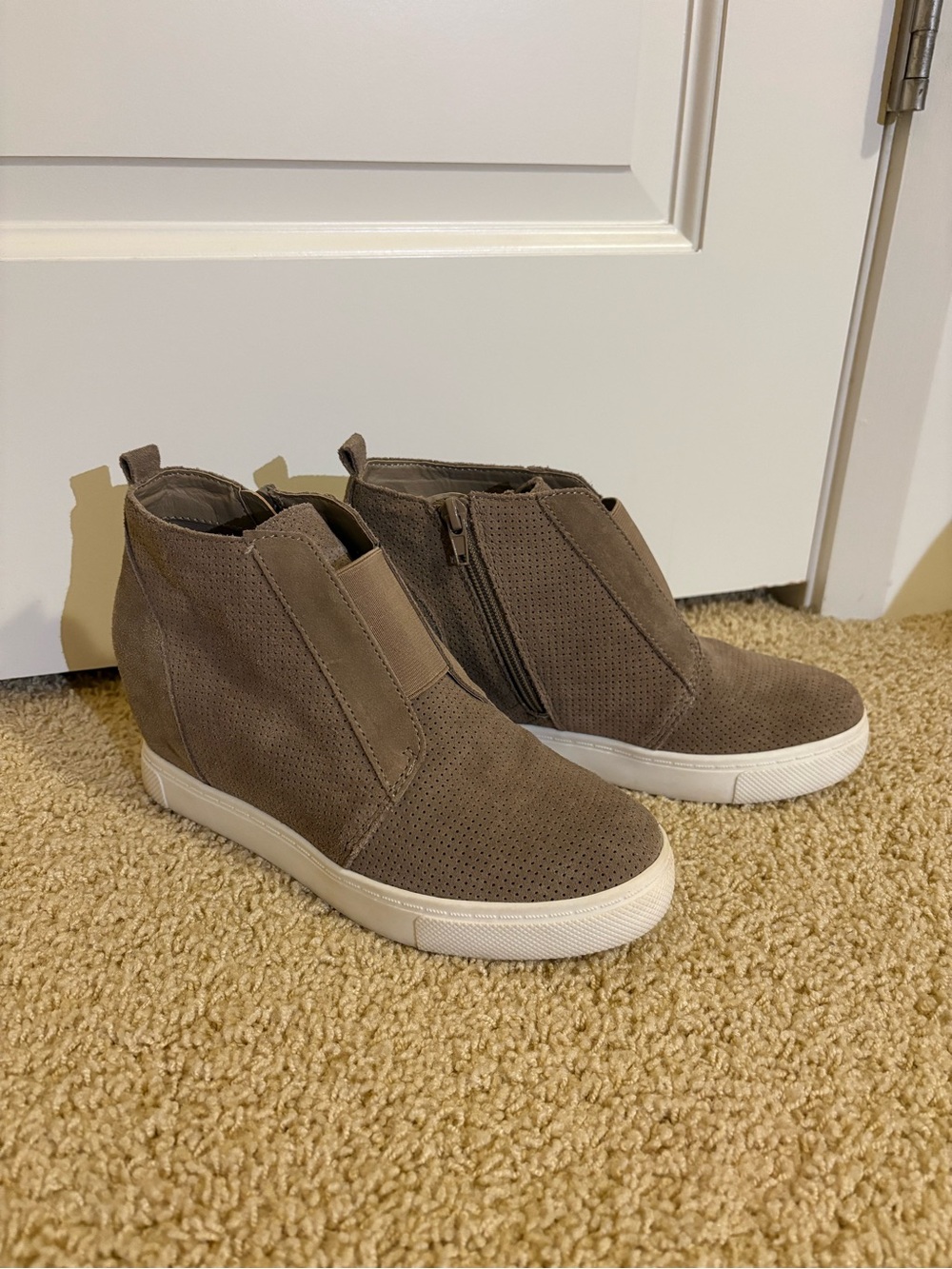 Steve Madden Taupe Perforated Wedge Sneakers